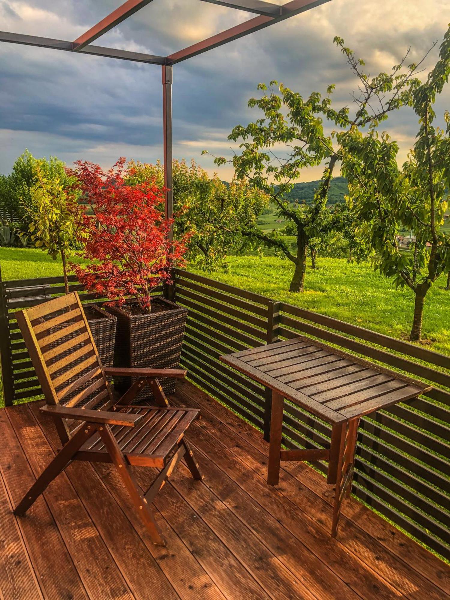 Apartma sobe Pulec Dobrovo Exterior foto