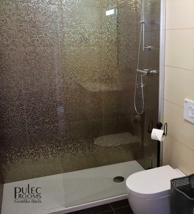 Apartma sobe Pulec Dobrovo Exterior foto